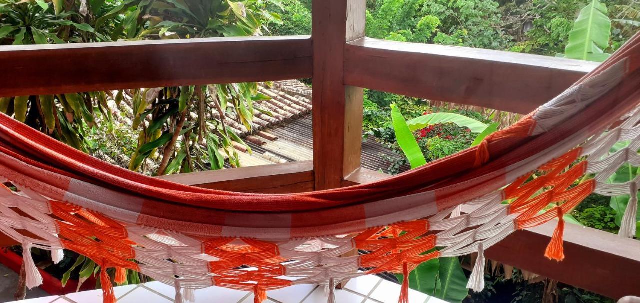 Novos Baianos Hostel E Pousada Porto Seguro Exteriör bild A hammock