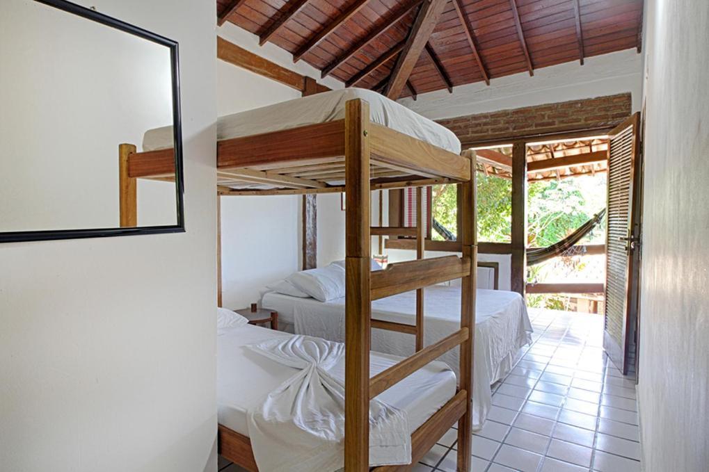 Novos Baianos Hostel E Pousada Porto Seguro Exteriör bild Hostel in Brazil